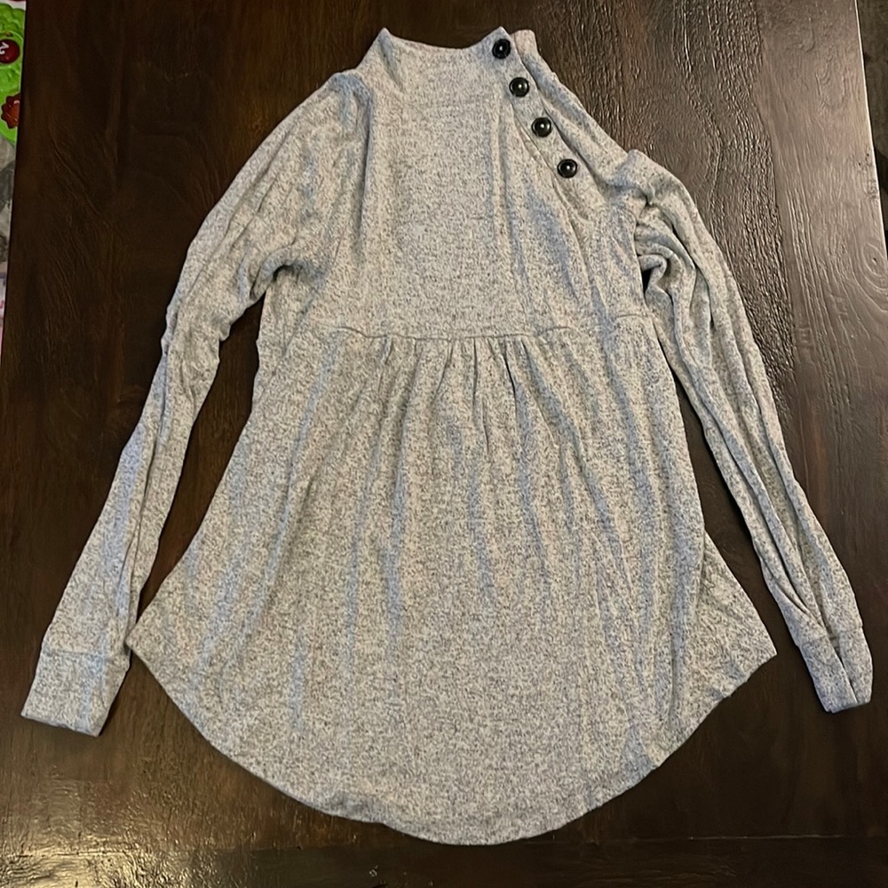 Gray turtleneck maternity sweater, size XS